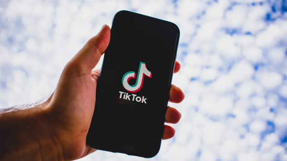 Заплаха за националната сигурност: Ще се стигне ли до пълна забрана на TikTok в САЩ?