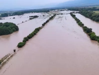 Министърът на земеделието за наводненията: Коритата на реките не са били добре почистени 