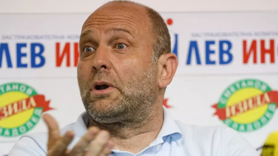 "Ум умува, ум царува, ум патки пасе": Тити Папазов отговори мощно и гневно на шефа на НКП на Левски