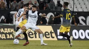 {{ otherArticle[0].article.title }}