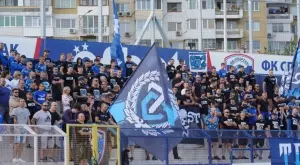 {{ otherArticle[0].article.title }}