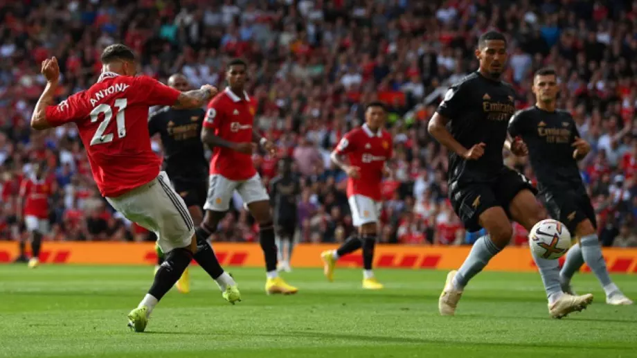 Манчестър Юнайтед набира скорост! Дебютен гол на Антони и избухване на Рашфорд сложиха край на приказката на Арсенал