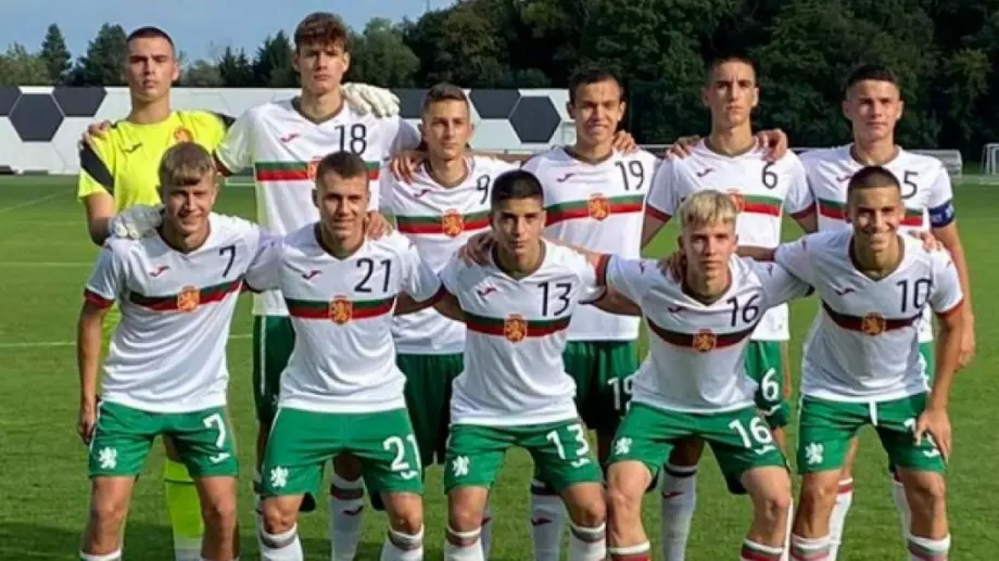 България U17 не издържа на жегата и загуби от Кипър в контролен мач