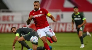 {{ otherArticle[0].article.title }}