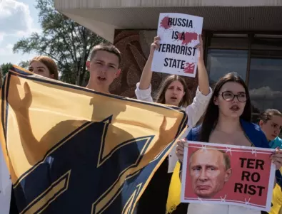 Руснаците се правят на хуманисти, правят учебници по украински език