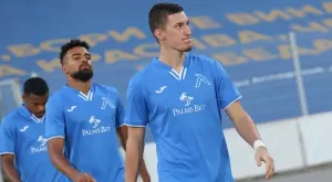 {{ otherArticle[0].article.title }}