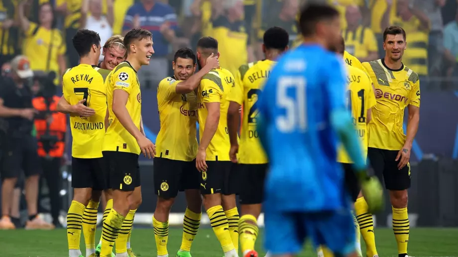 25 000 издигнаха "жълтата стена", а Алер изгледа как Дортмунд гази в Шампионска лига (ВИДЕО)