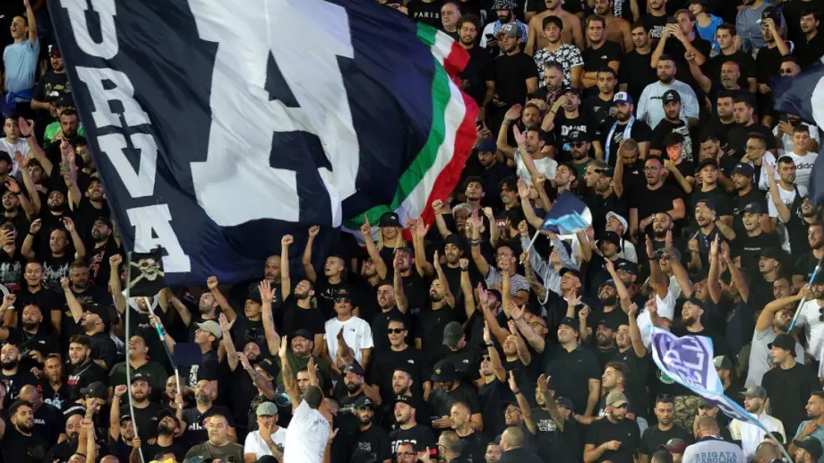 Ливърпул предупреди феновете си да се пазят от нападения и грабежи в Неапол