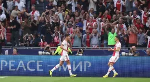 {{ otherArticle[0].article.title }}