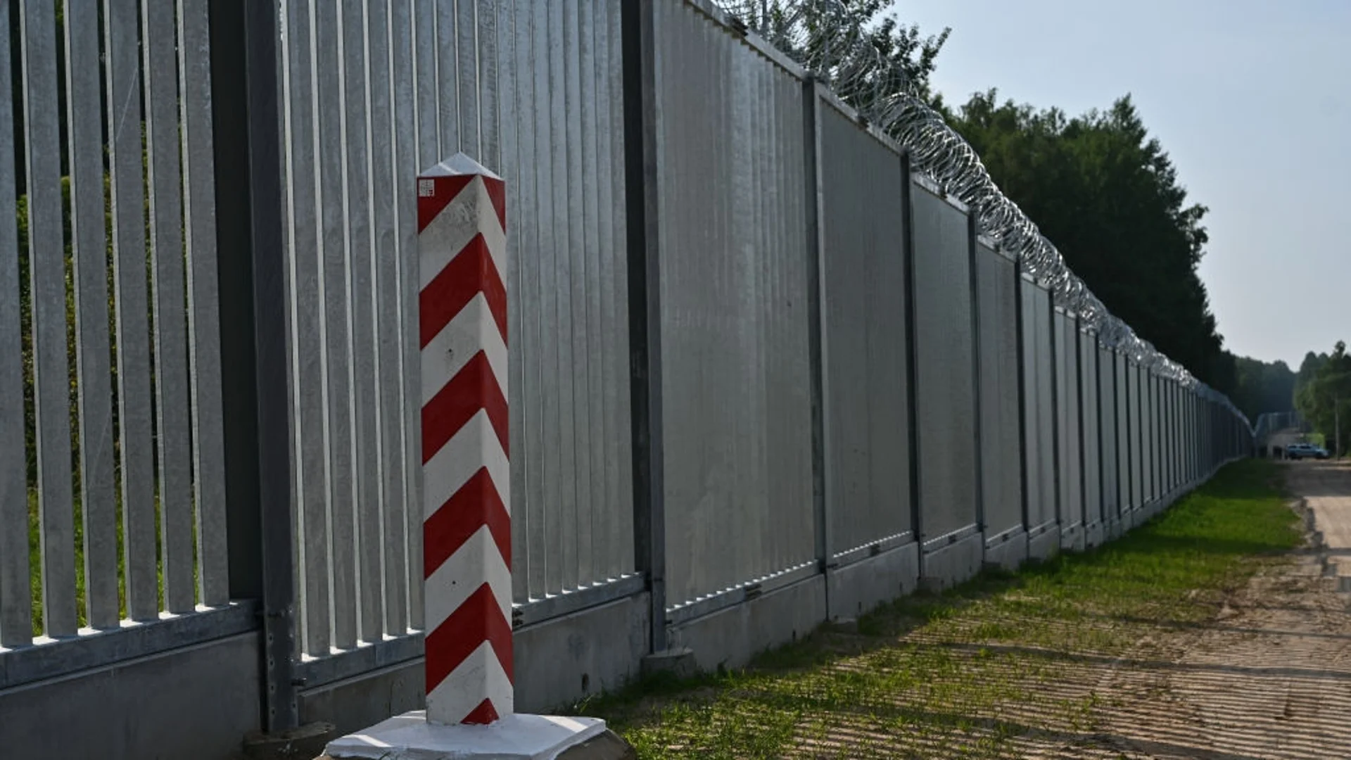 Литва затваря още два гранични пункта с Беларус