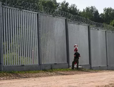 Гърция започна строеж на още 35-километрова ограда по границата с Турция