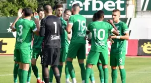 {{ otherArticle[0].article.title }}