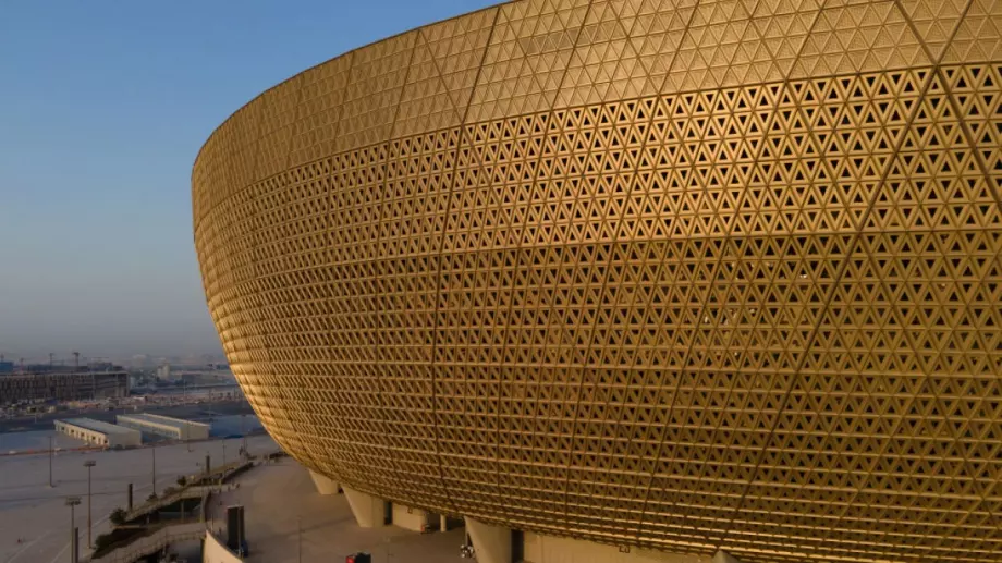 "Колизеумът", който ще приюти финалната битка за Световното първенство (ГАЛЕРИЯ)