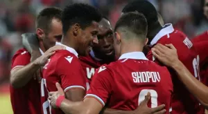 {{ otherArticle[0].article.title }}