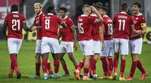 {{ otherArticle[0].article.title }}