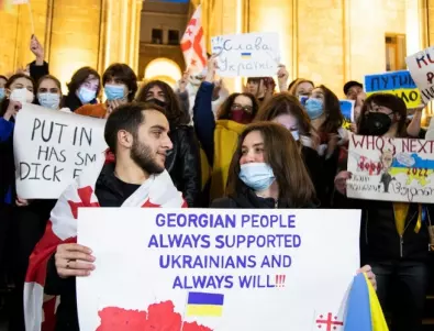 Опозицията в Грузия иска още протести - докато не се поеме 