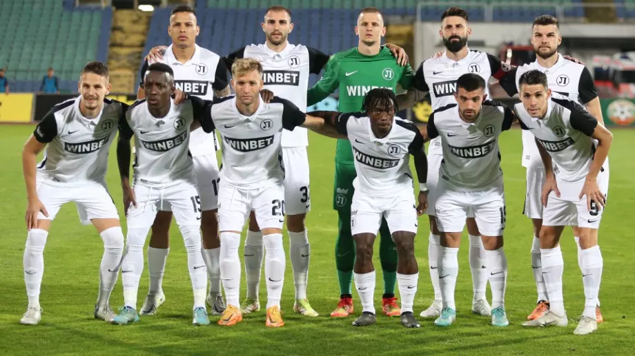 Любопитно: Локомотив Пловдив става част от европейски консорциум от футболни клубове?