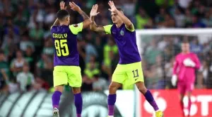 {{ otherArticle[0].article.title }}