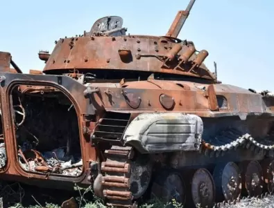 Оценка от САЩ: Русия вероятно е загубила половината от тежките си танкове в Украйна
