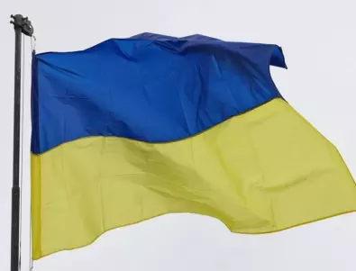 Младежите от Крим масово пристигат в Украйна, за да получат украински паспорти