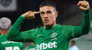 {{ otherArticle[0].article.title }}