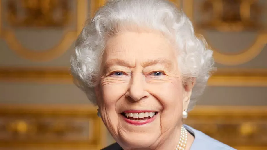Ричард Ран: Кралицата не трябва да бъде махана от банкнотите 