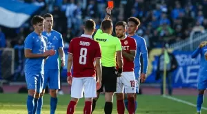 {{ otherArticle[0].article.title }}