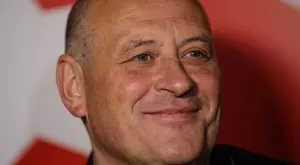 {{ otherArticle[0].article.title }}