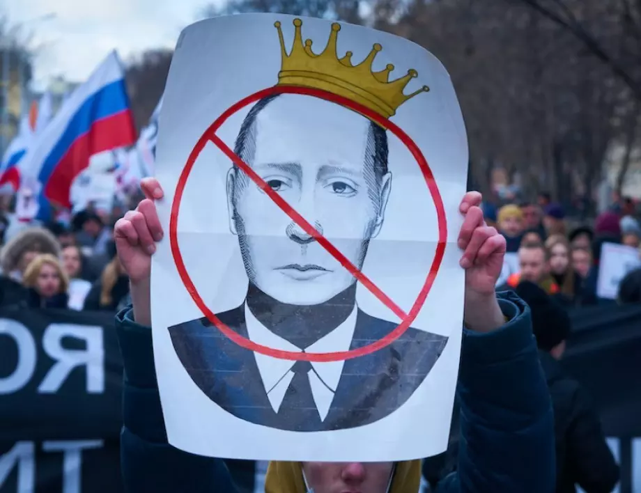 "Ню Йорк Таймс": Руски военни лидери са обсъждали ядреното оръжие без Путин