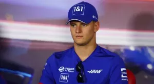 Следващата седмица "Хаас" ще обяви дали се разделя с Мик Шумахер