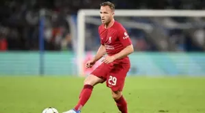 Артур нае диетолог, фитнес треньор и физиотерапевт, за да впечатли Клоп