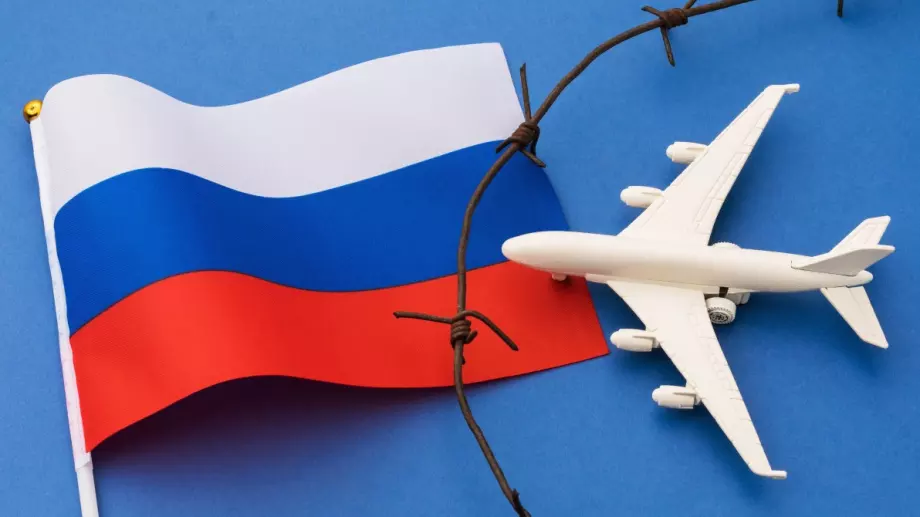 Първа авиокомпания спря полетите си до Москва заради риска от дронове