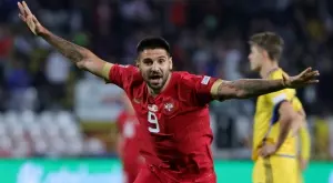 ВИДЕО: Митрович саморъчно разпиля Литва за полувреме и Сърбия изравни Унгария на върха