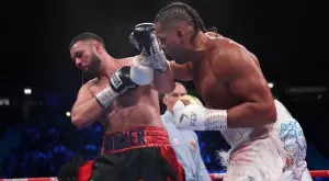 {{ otherArticle[0].article.title }}