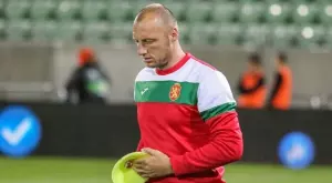 {{ otherArticle[0].article.title }}