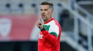 {{ otherArticle[0].article.title }}