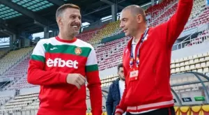 {{ otherArticle[0].article.title }}