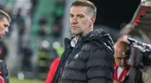 Удар от "свои": В Сърбия нападнаха Младен Кръстаич преди мача срещу родината му