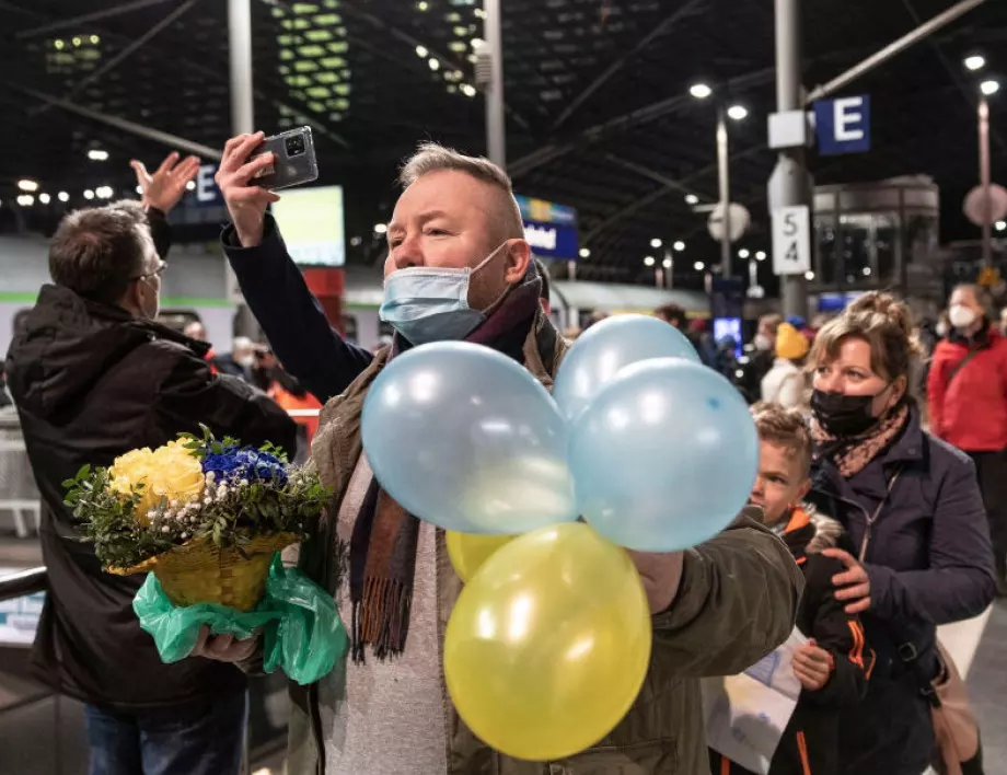 Германия реже наполовина помощта за украинските бежанци