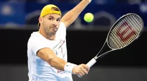 {{ otherArticle[0].article.title }}