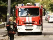 Полицейски инспектор и учител спасиха 9 души от горяща сграда в Петричко