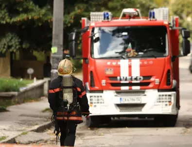 Пожарната: 168 инцидента за денонощие, 123 са пожари