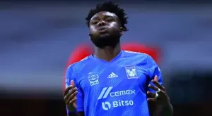 {{ otherArticle[0].article.title }}