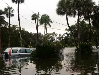 Смъртоносна бактерия се разпространява във Флорида след урагана Иън 