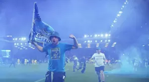 Евертън плаща 300 хилади паунда глоба заради нахлуване на фенове на терена