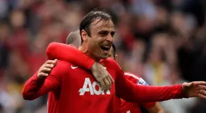 "Нереалната" техника на Бербатов: Избраха негова асистенция за №1 във Висшата лига (ВИДЕО)