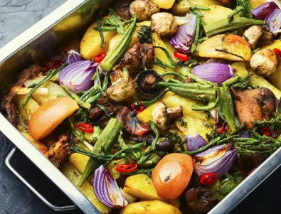 Готвач издаде как се приготвя перфектната марината за зеленчуци на скара 