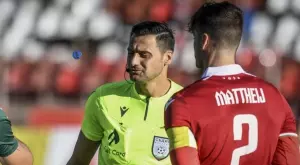 {{ otherArticle[0].article.title }}