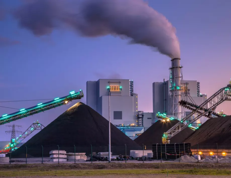 Енергийни експерти: Липсата на политическа воля доведе до проблемите при търговия с емисии