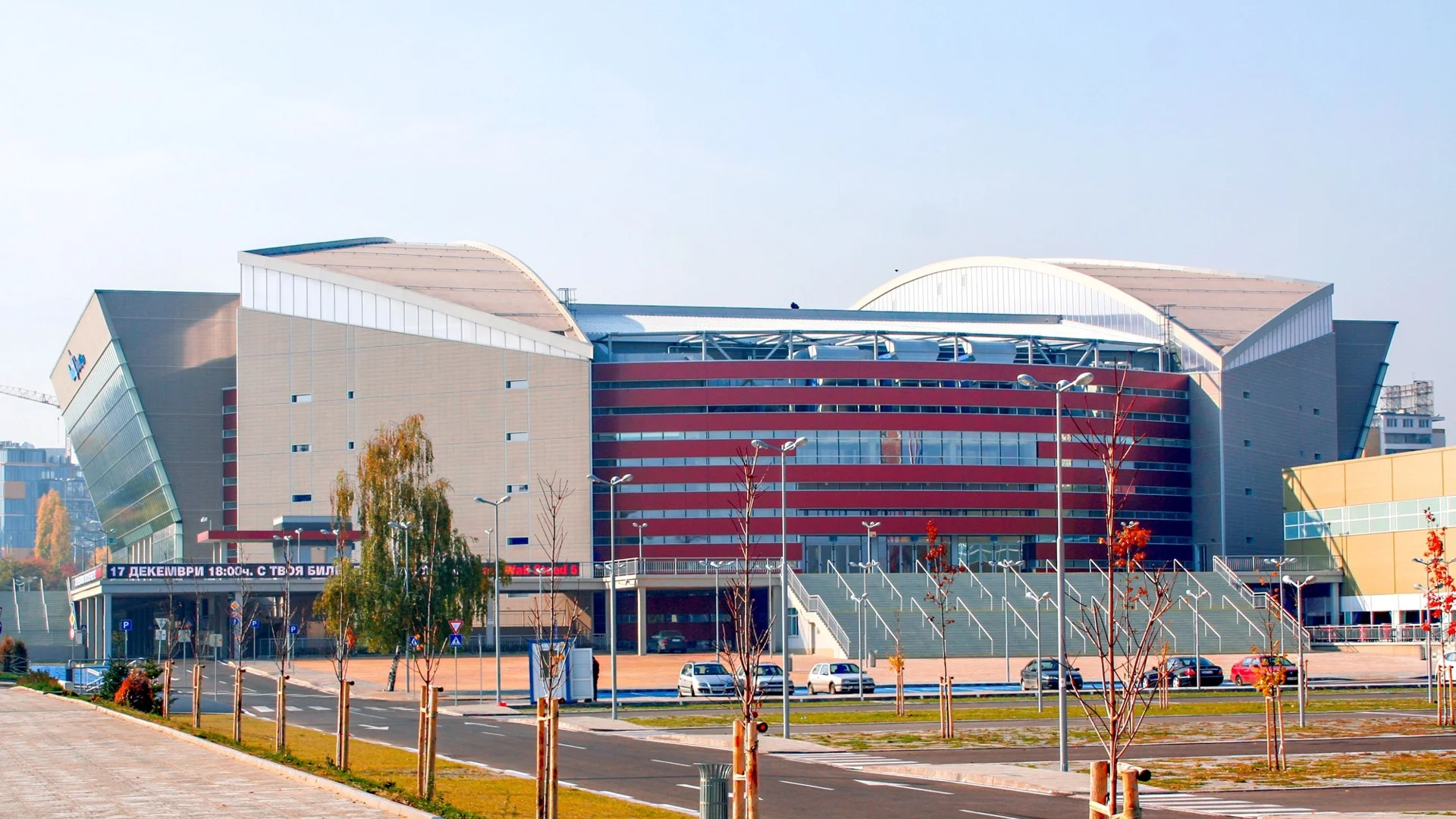 Арена София: Най-голямата спортна зала в България, в която спортът е рядкост
